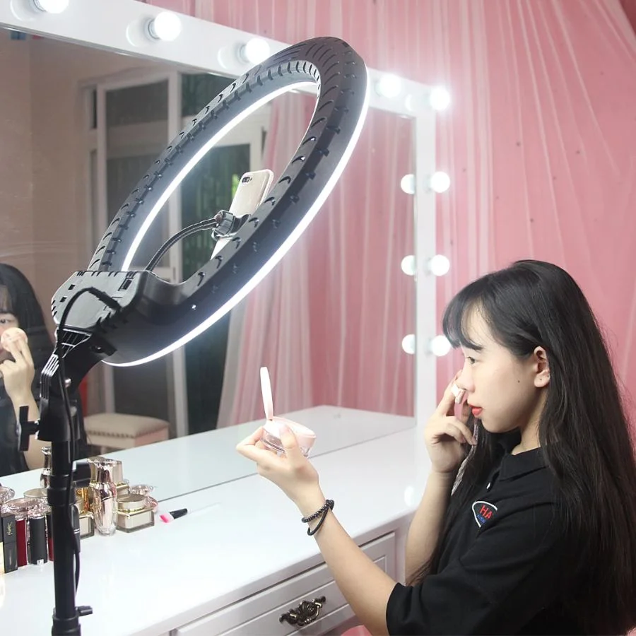 Ring light de lumière led avec 3 supports téléphone – photo 6