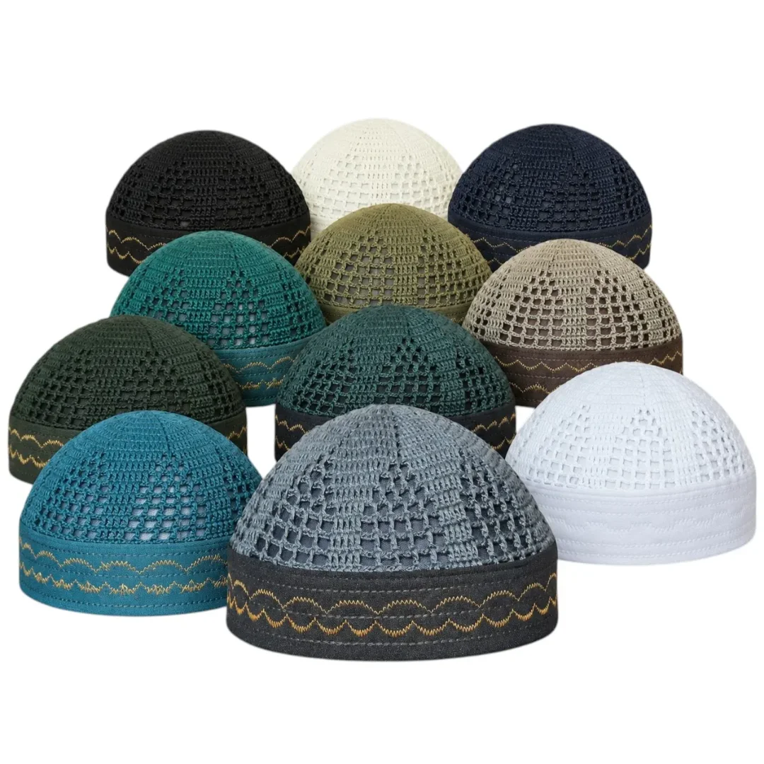 Bonnet de prière en maille ajourée